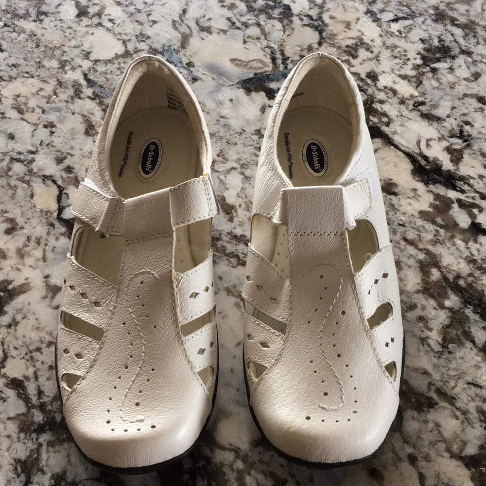 Women’s Dr. Scholls shoes